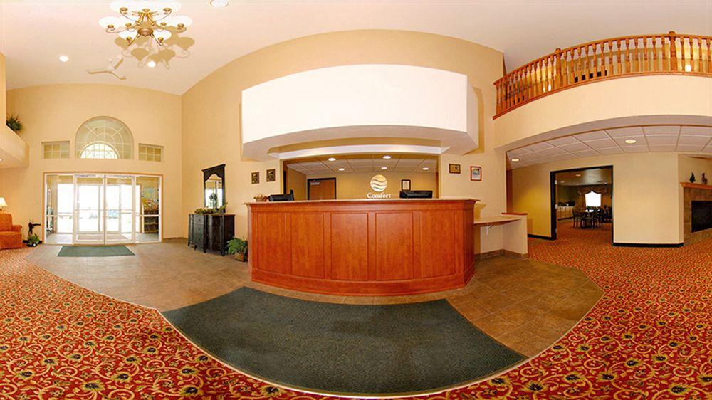 Boarders Inn & Suites By Cobblestone Hotels - Shawano Exterior foto